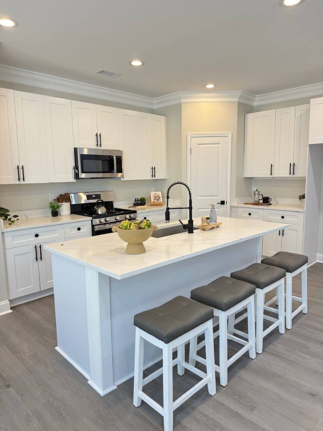 Chef's kitchen with quartz island